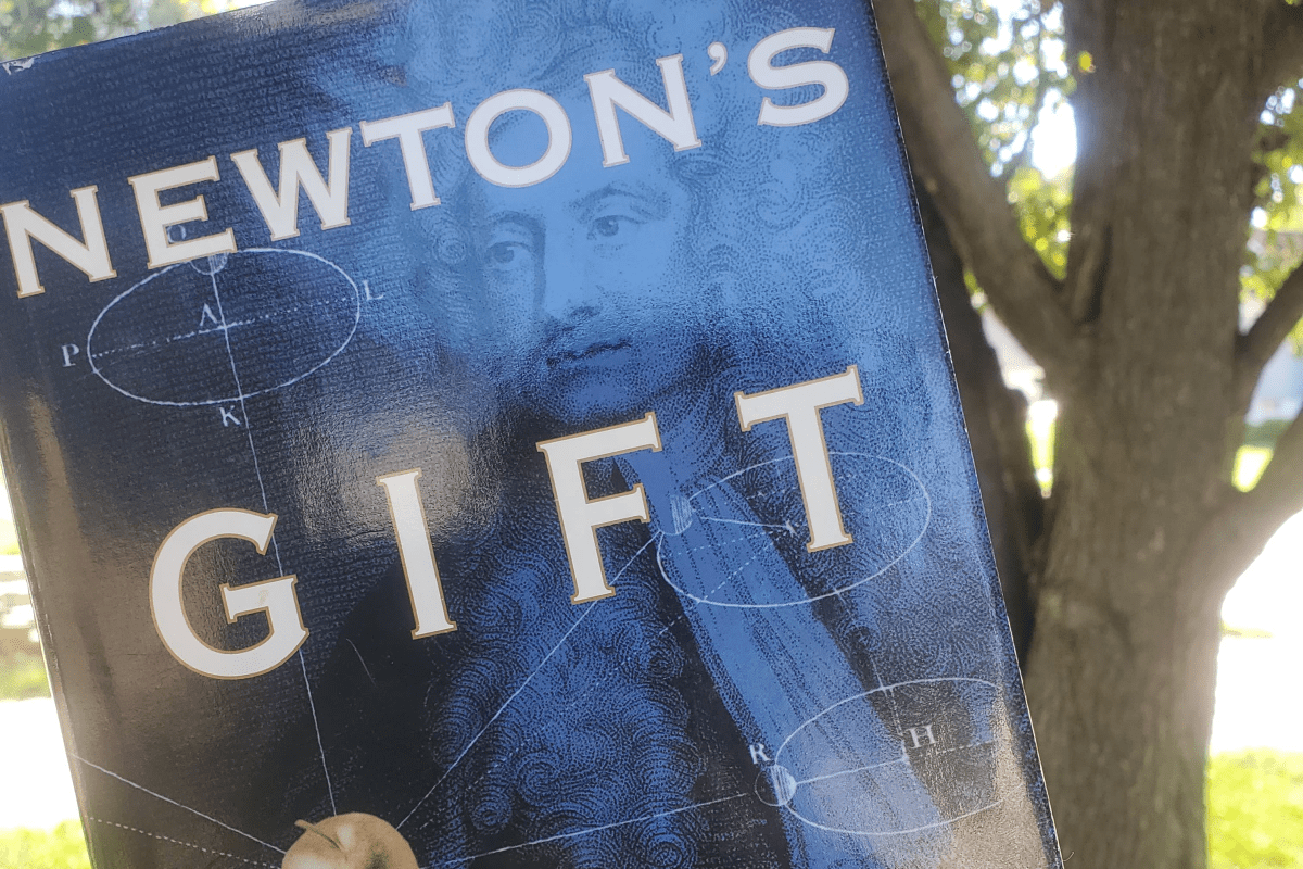 Newton’s Gift [Reading Journal 2022]